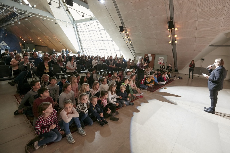 Begrüßung durch Vizepräsident des Bundesrates Hubert Koller (S). Blick Richtung VeranstaltungsteilnehmerInnen