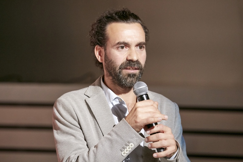 Moderation Philip Aleksiev culture Fly