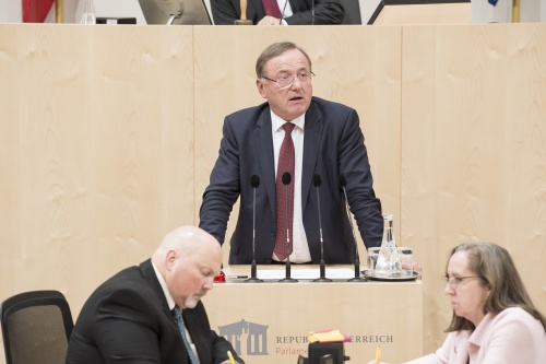 Am Rednerpult: Nationalratsabgeordneter Johann Singer (V)