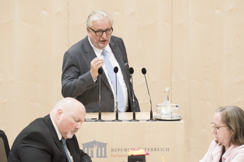 Am Rednerpult: Nationalratsabgeordneter Christoph Matznetter (S)
