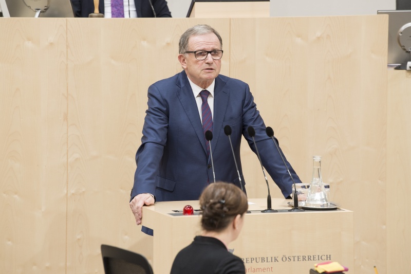 Am Rednerpult: Nationalratsabgeordneter Karlheinz Kopf (V)