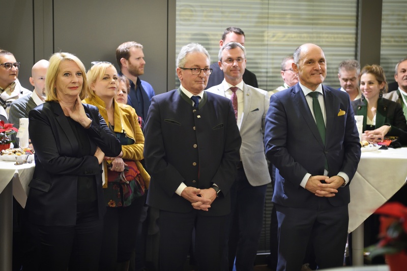 Von links: Zweite Nationalratspräsidentin Doris Bures (S), Bundesratspräsident Karl Bader (V), Dritter Nationalratspräsident Norbert Hofer (F), Nationalratspräsident Wolfgang Sobotka (V)