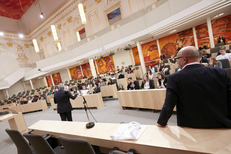 Begrüßung durch Bundesratspräsident Karl Bader (V)