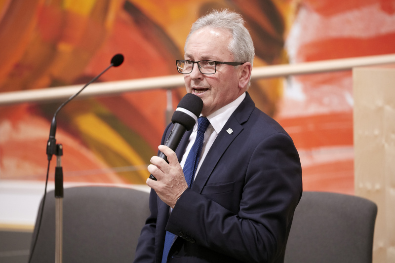 Begrüßung durch Bundesratspräsident Karl Bader (V)