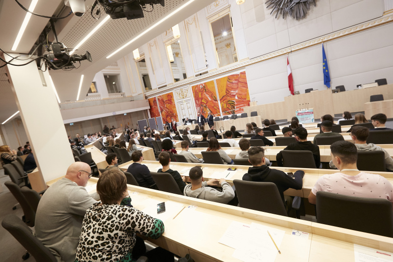 Begrüßung durch Bundesratspräsident Karl Bader (V)