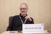 Kurt Bayer