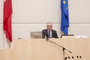 Begrüßung durch Bundesratspräsident Karl Bader (V)