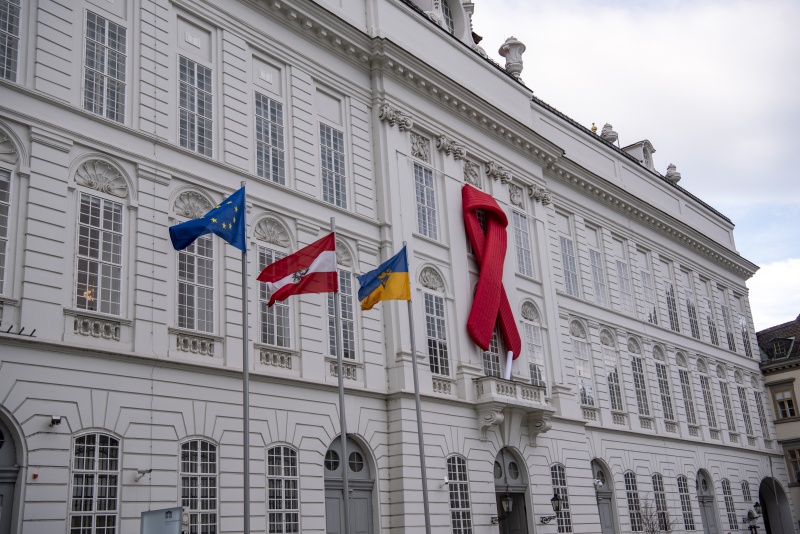 Red Ribbon am Josefsplatz