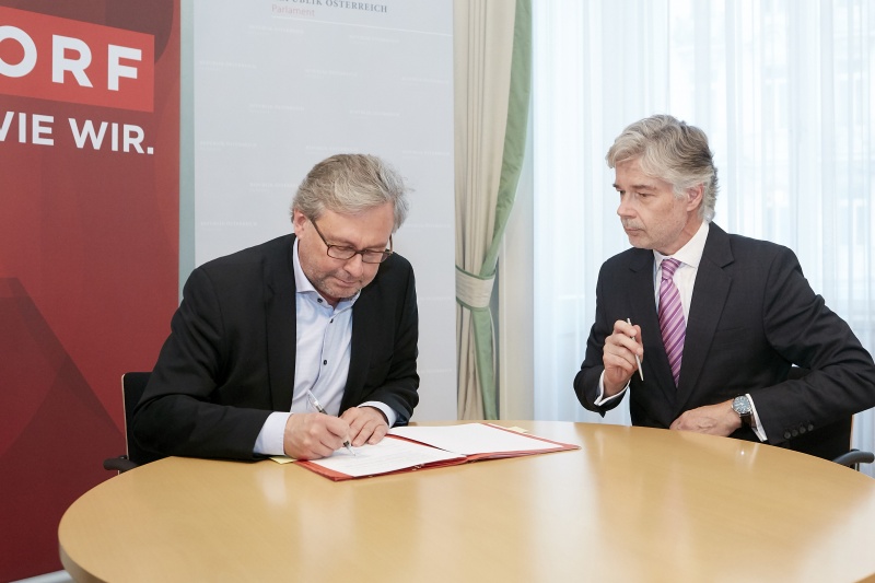 von rechts: Parlamentsdirektor Harald Dossi, Alexander Wrabetz ORF Generaldirektor