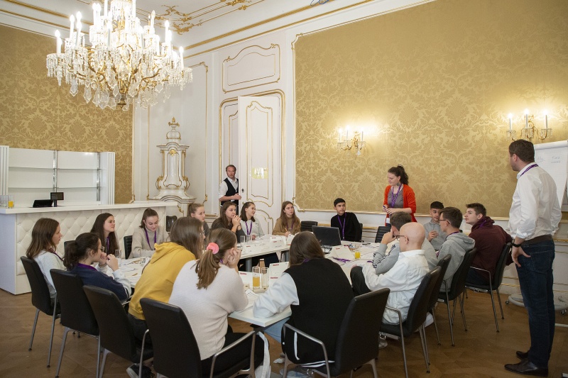 Klubsitzungen der Fraktionen