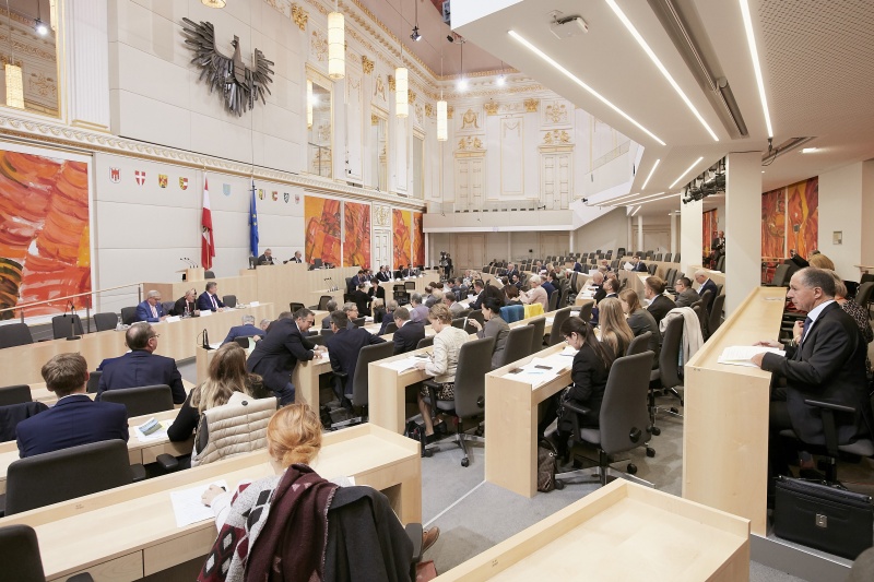 Begrüßung durch Bundesratspräsident Karl Bader (V)