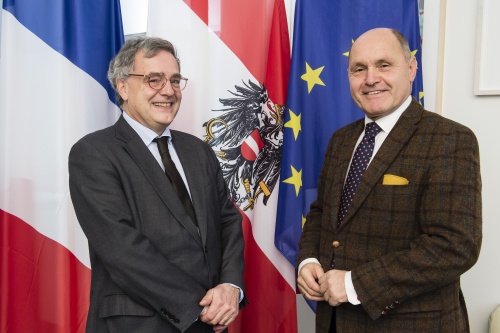 Von rechts: Nationalratspräsident Wolfgang Sobotka (V), Botschafter der Französischen Republik in Österreich François Saint-Paul