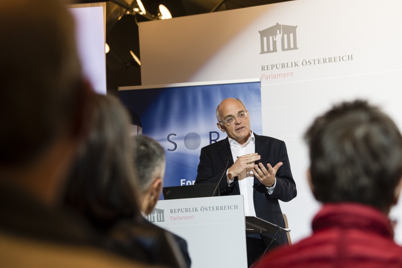 Am Rednerpult: SORA Scientific Direktor Günter Ogris