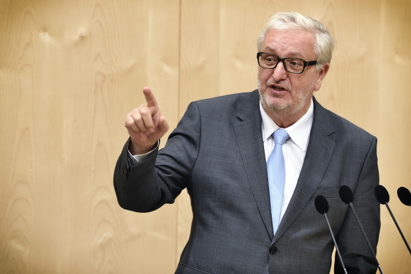 Nationalratsabgeordneter Christoph Matznetter (S) am Rednerpult