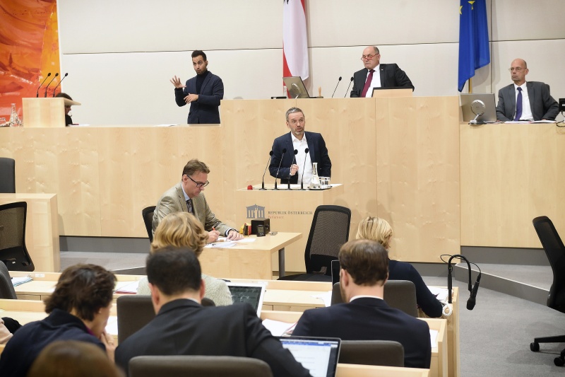 Klubobmann Herbert Kickl (F) am Rednerpult