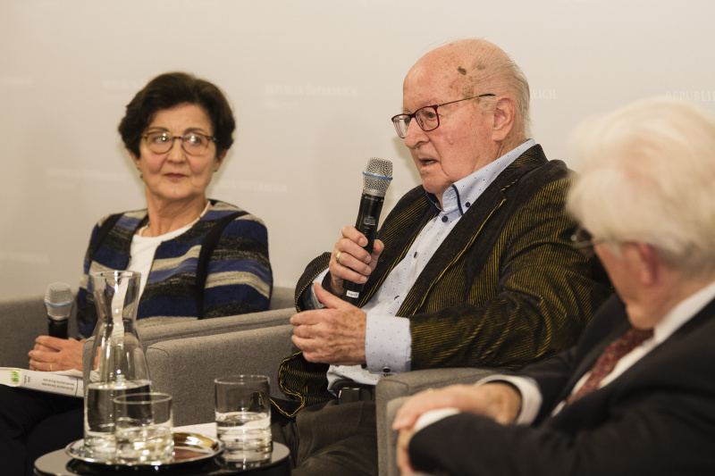 Am Podium von rechts: Manfried Welan ehem. Rektor der Universität für Bodenkultur, Elsa Hackl Bundesministerium für Bildung, Wissenschaft und Forschung
