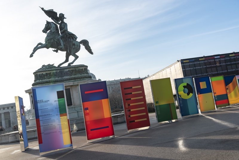 Ausstellung: '25 Jahre EU-Beitritt Österreichs' am Heldenplatz