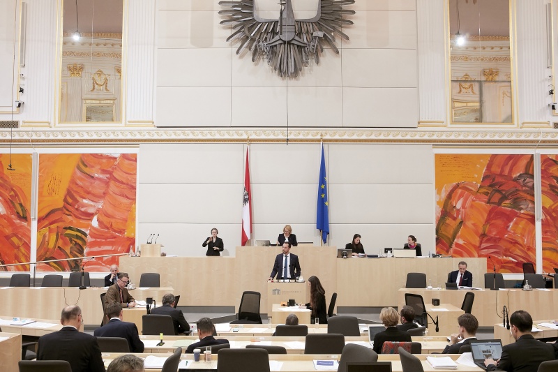 Am Rednerpult Nationalratsabgeordneter Klaus Lindinger (V)