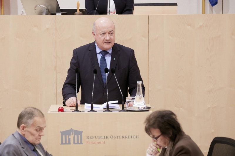 Am Rednerpult Nationalratsabgeordneter Christian Stocker (V)