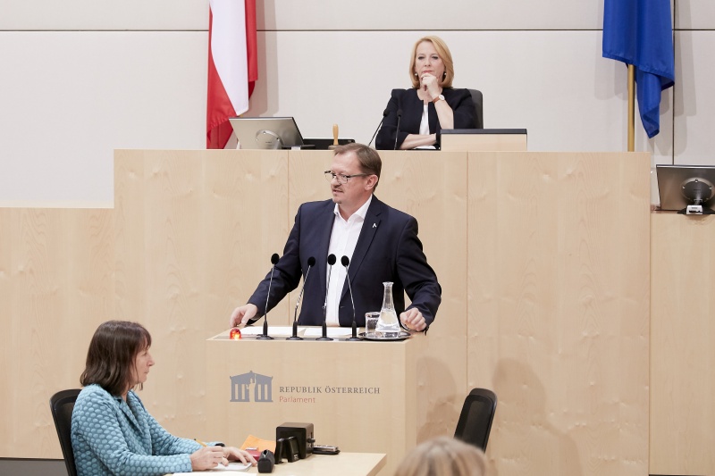 Am Rednerpult  Nationalratsabgeordneter Rudolf Silvan (S)