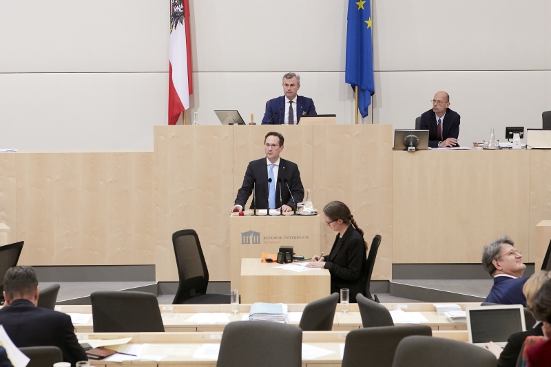 Am Rednerpult Nationalratsabgeordneter Andreas Minnich (V)