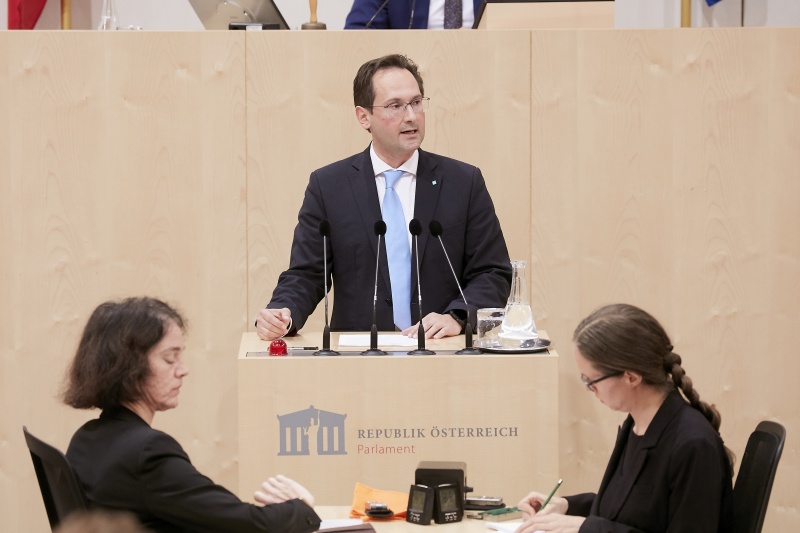 Am Rednerpult Nationalratsabgeordneter Andreas Minnich (V)