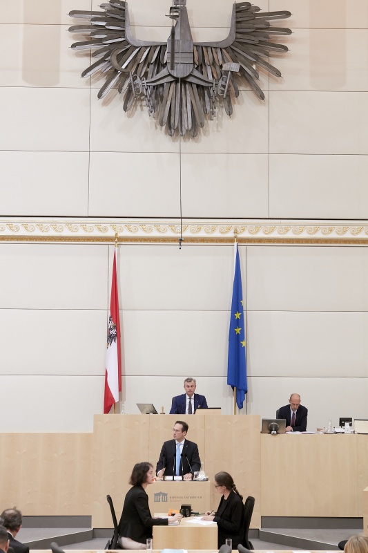 Am Rednerpult Nationalratsabgeordneter Andreas Minnich (V)