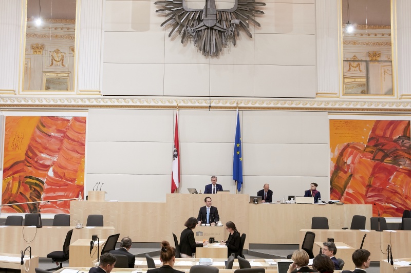 Am Rednerpult Nationalratsabgeordneter Andreas Minnich (V)