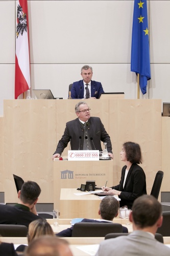 Am Rednerpult Nationalratsabgeordneter Klaus Köchl (S)