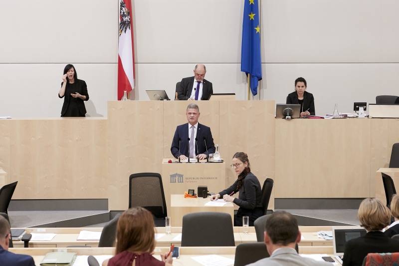 Am Rednerpult Nationalratsabgeordneter Andreas Hanger (V)