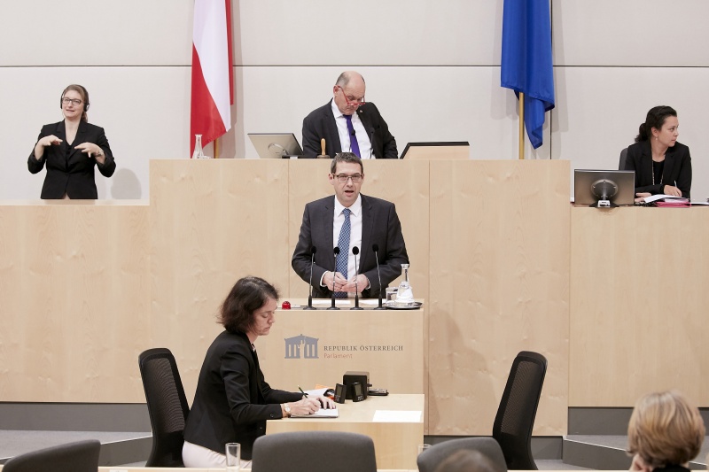 Am Rednerpult Nationalratsabgeordneter Markus Vogl (S)