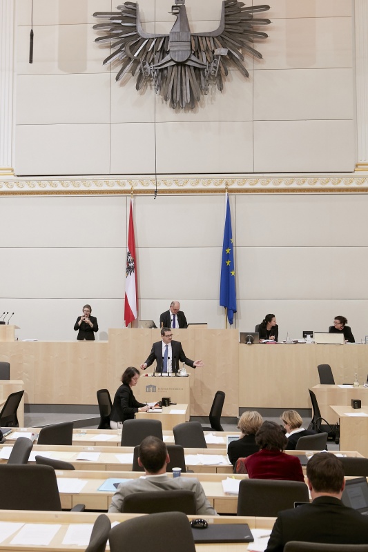 Am Rednerpult Nationalratsabgeordneter Markus Vogl (S)