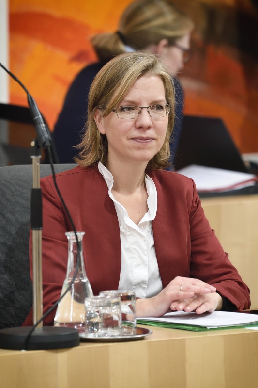 Infrastrukturministerin Leonore Gewessler (G)