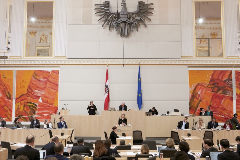 Am Rednerpult Nationalratsabgeordnete Pia Philippa Strache (A)