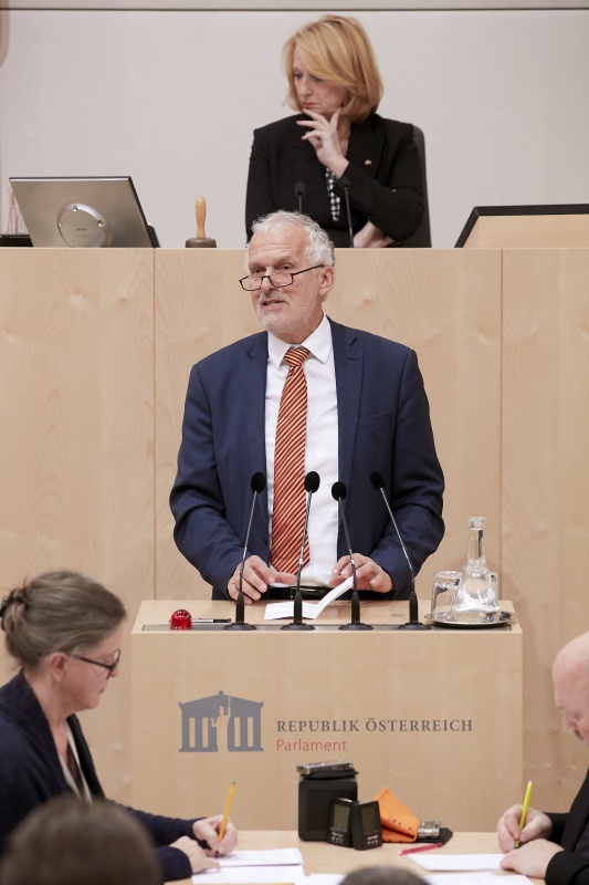 Am Rednerpult Nationalratsabgeordneter Josef Moser (V)