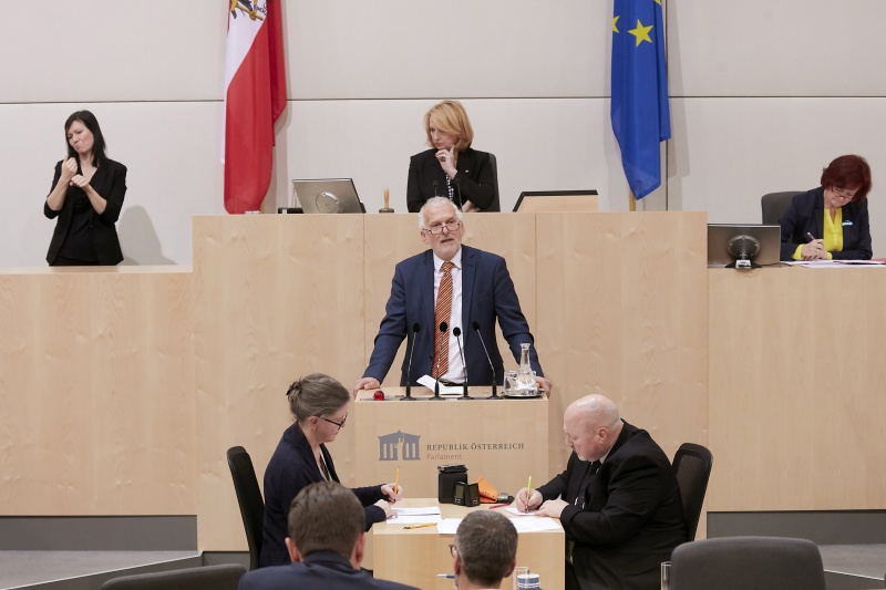 Am Rednerpult Nationalratsabgeordneter Josef Moser (V)