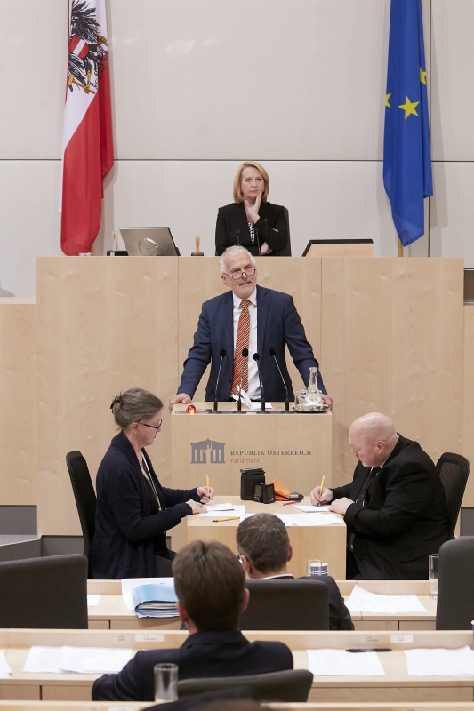 Am Rednerpult Nationalratsabgeordneter Josef Moser (V)