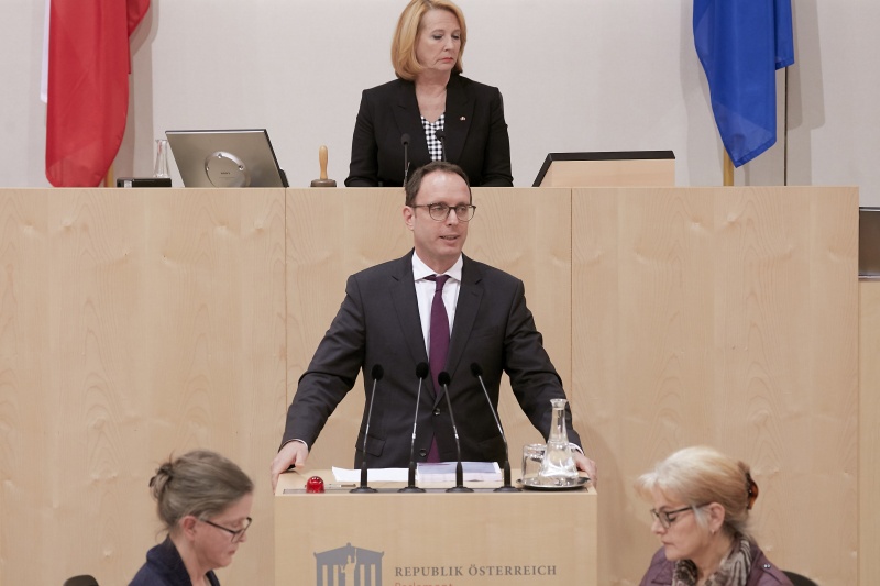 Am Rednerpult Nationalratsabgeordneter Andreas Ottenschläger (V)