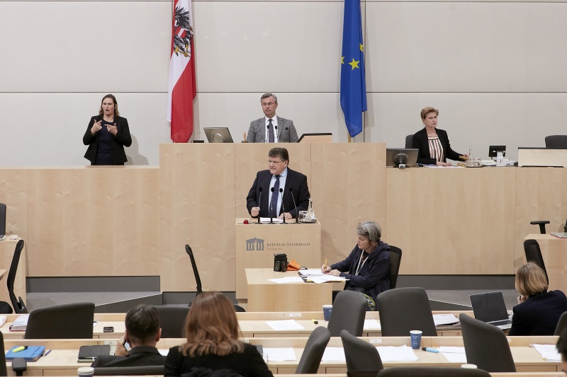 Am Rednerpult Nationalratsabgeordneter Rainer Wimmer (S)