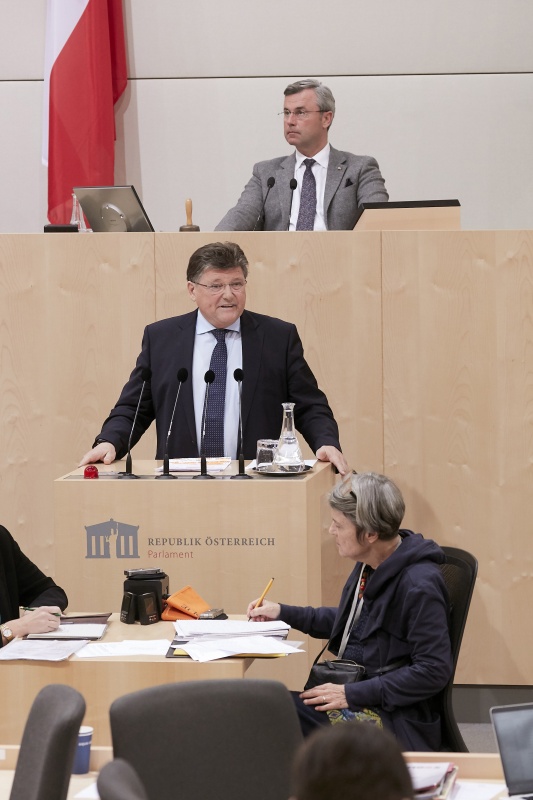 Am Rednerpult Nationalratsabgeordneter Rainer Wimmer (S)