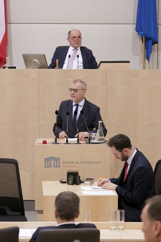 Am Rednerpult Nationalratsabgeordneter Harald Troch (S)