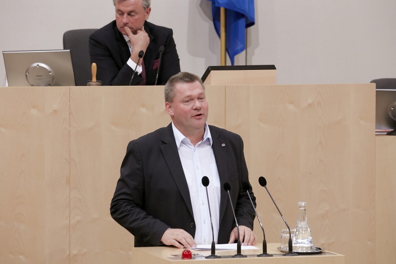 Am Rednerpult Nationalratsabgeordneter Michael Seemayer (S)