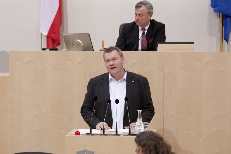 Am Rednerpult Nationalratsabgeordneter Michael Seemayer (S)