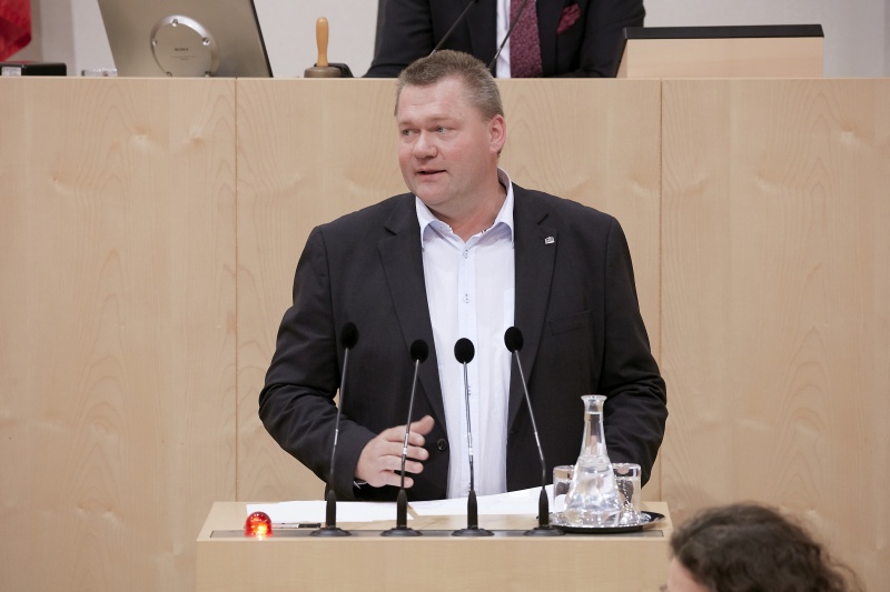 Am Rednerpult Nationalratsabgeordneter Michael Seemayer (S)