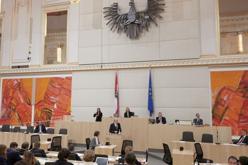 Am Rednerpult Nationalratsabgeordneter Rudolf Taschner (V)