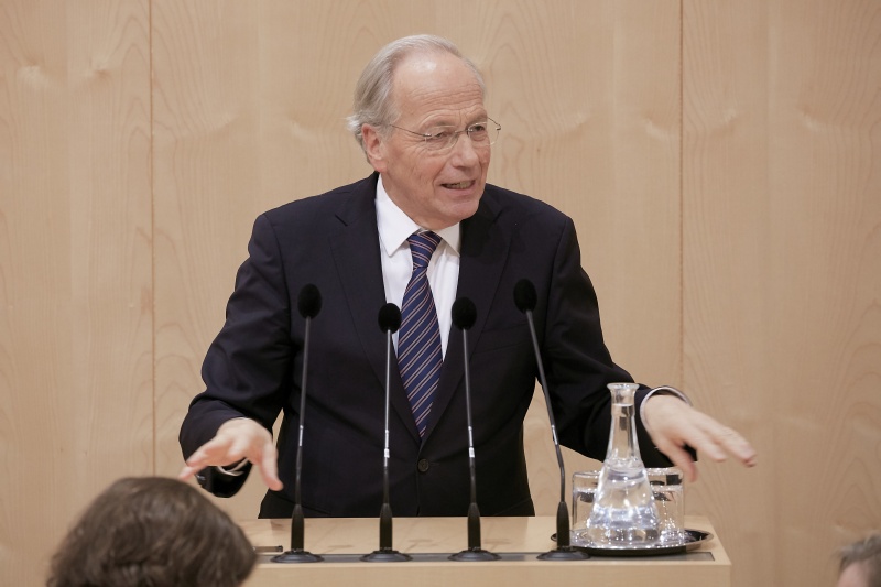 Am Rednerpult Nationalratsabgeordneter Rudolf Taschner (V)