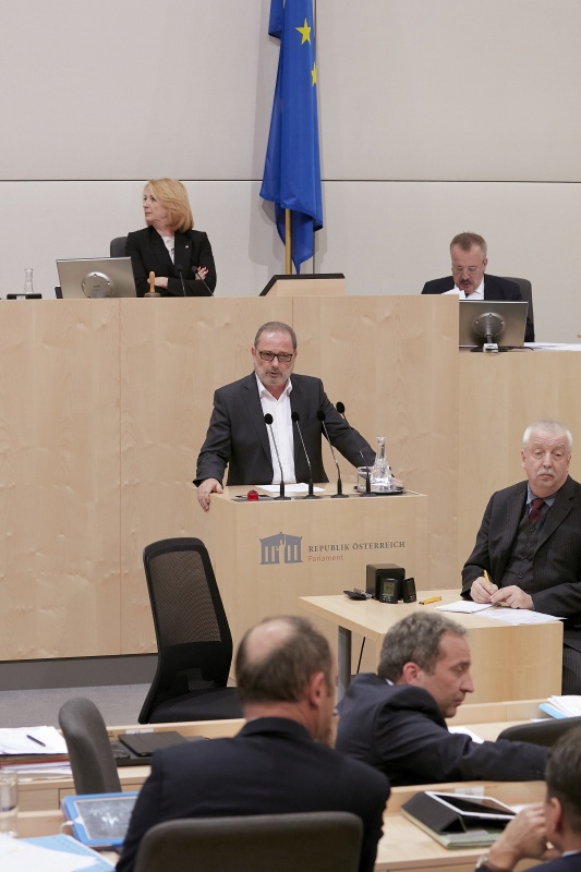 Am Rednerpult Nationalratsabgeordneter Dietmar Keck (S)