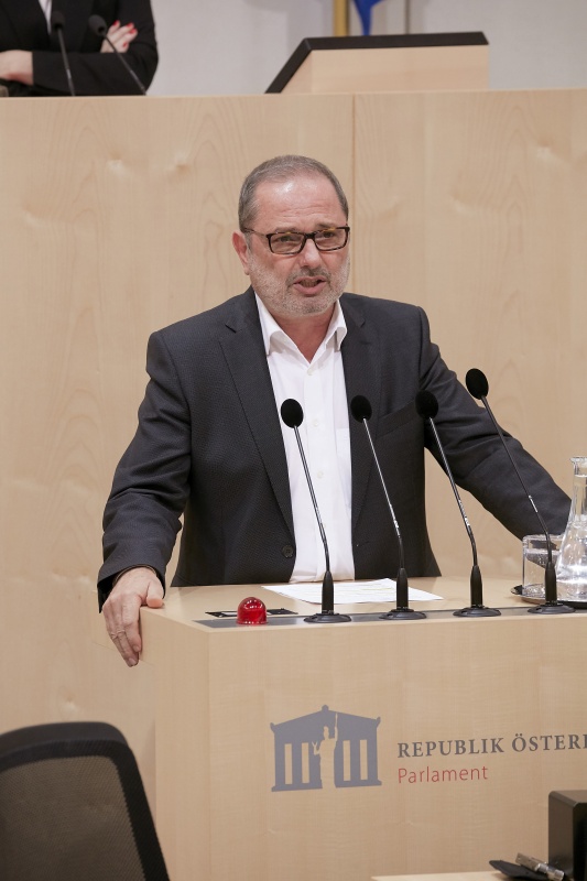 Am Rednerpult Nationalratsabgeordneter Dietmar Keck (S)