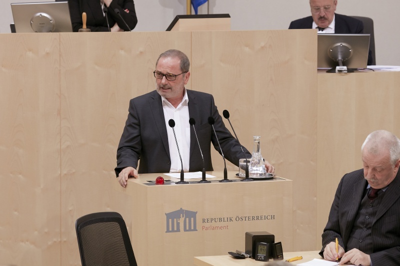 Am Rednerpult Nationalratsabgeordneter Dietmar Keck (S)