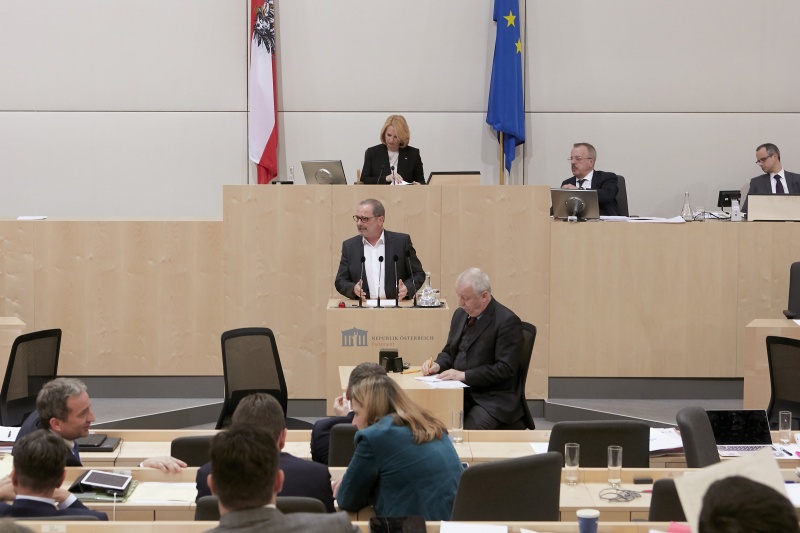 Am Rednerpult Nationalratsabgeordneter Dietmar Keck (S)